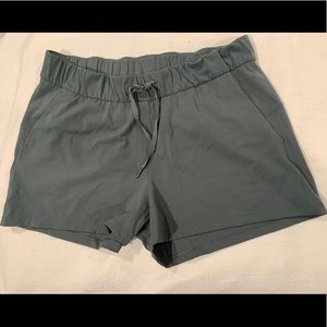 Lululemon On The Fly Shorts (Sz 12)